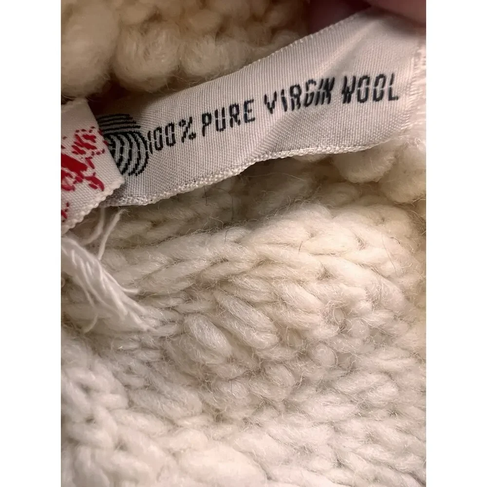Vintage Betmar Women’s Ivory Knit 100% Virgin Wool Beanie Hat Pom Pom Winter